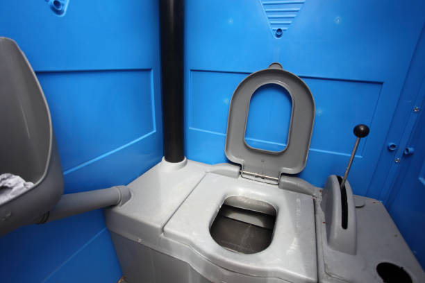 Best Construction site porta potty rental  in Johnston City, IL