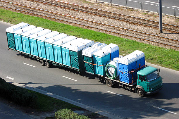 Best Porta potty delivery and setup  in Johnston City, IL